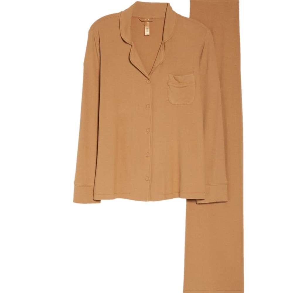 SKIMMS, NWT, lounge wear, sleep set, brand new.